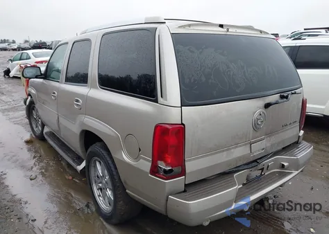 2004 Cadillac Escalade Standard from USA, damaged, VIN 1GYEC63T84R174223